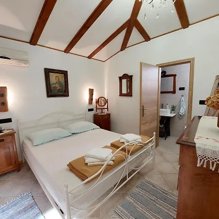 House Rustic Heaven * Novi Vinodolski