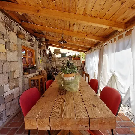Semesterbostad House Rustic Heaven Novi Vinodolski