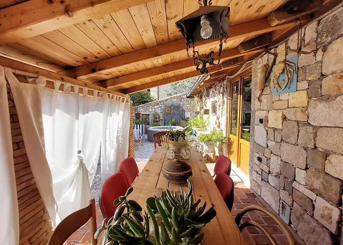 بيت للعطل House Rustic Heaven